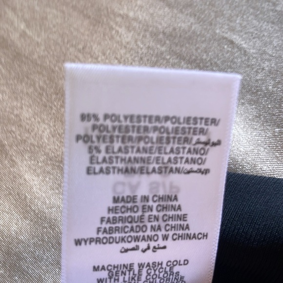 NWOT Ellen Tracy Black & Gold Laced Shoulder Detail Sleeveless Top Size Small - Picture 9 of 10